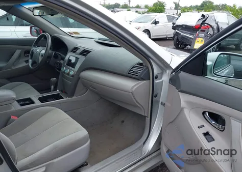 2008 Toyota Camry из США, поврежденный, VIN 4T1BE46K18U748136